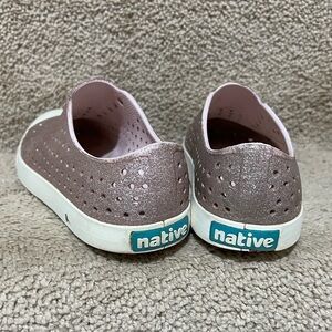 Native Kids Water Shoes Girls ice Cream Pink & White uses